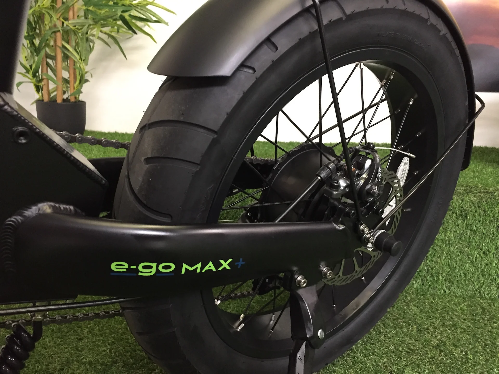 e go max+ folding electric bike