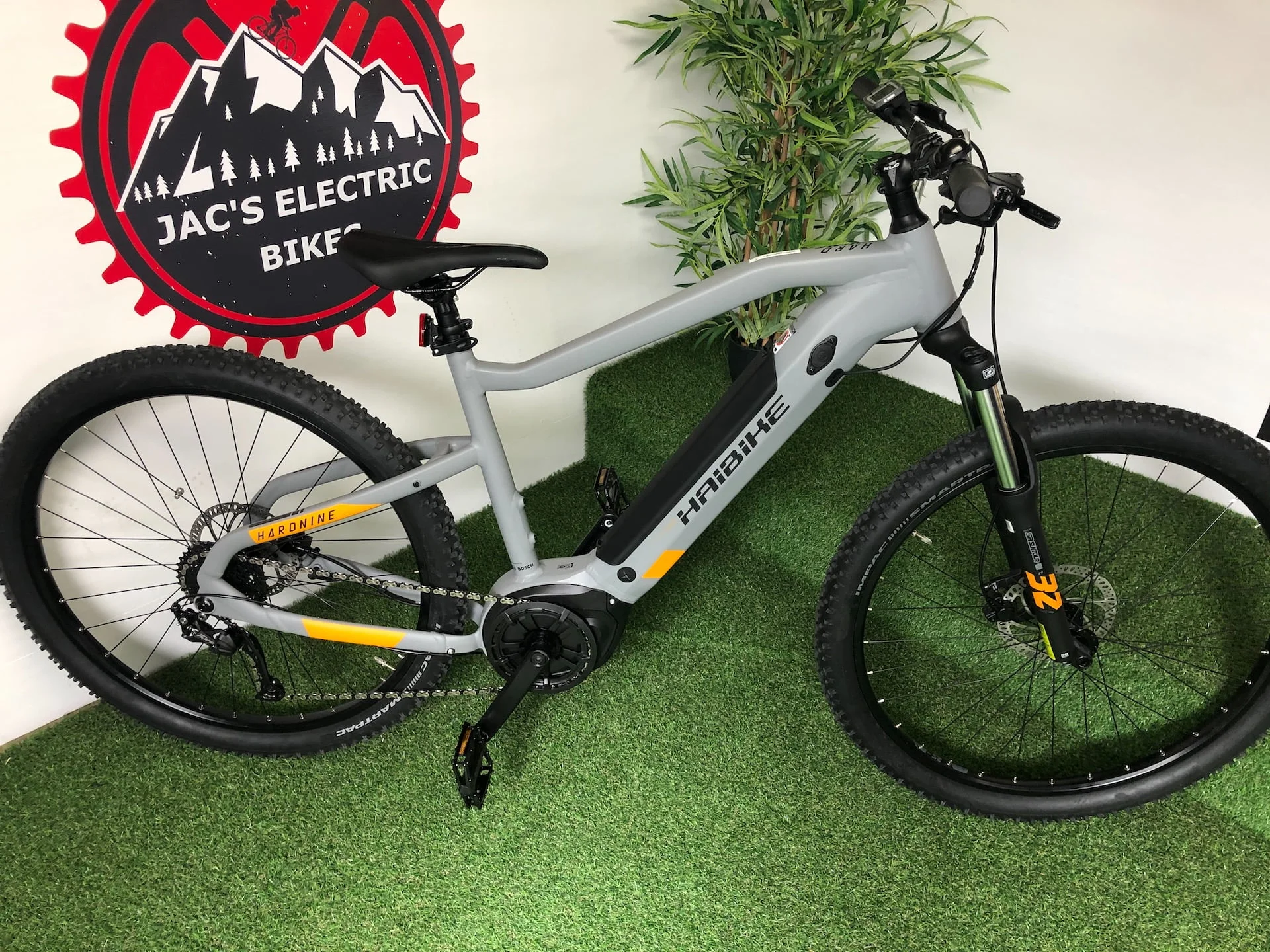 Haibike HardNine 4 Electric Mountain Bike Bosch JACs Electric Bikes